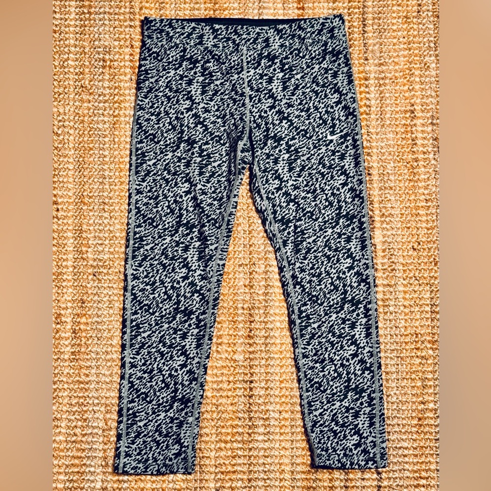 NIKE-Dri Fit Cropped Running Tights